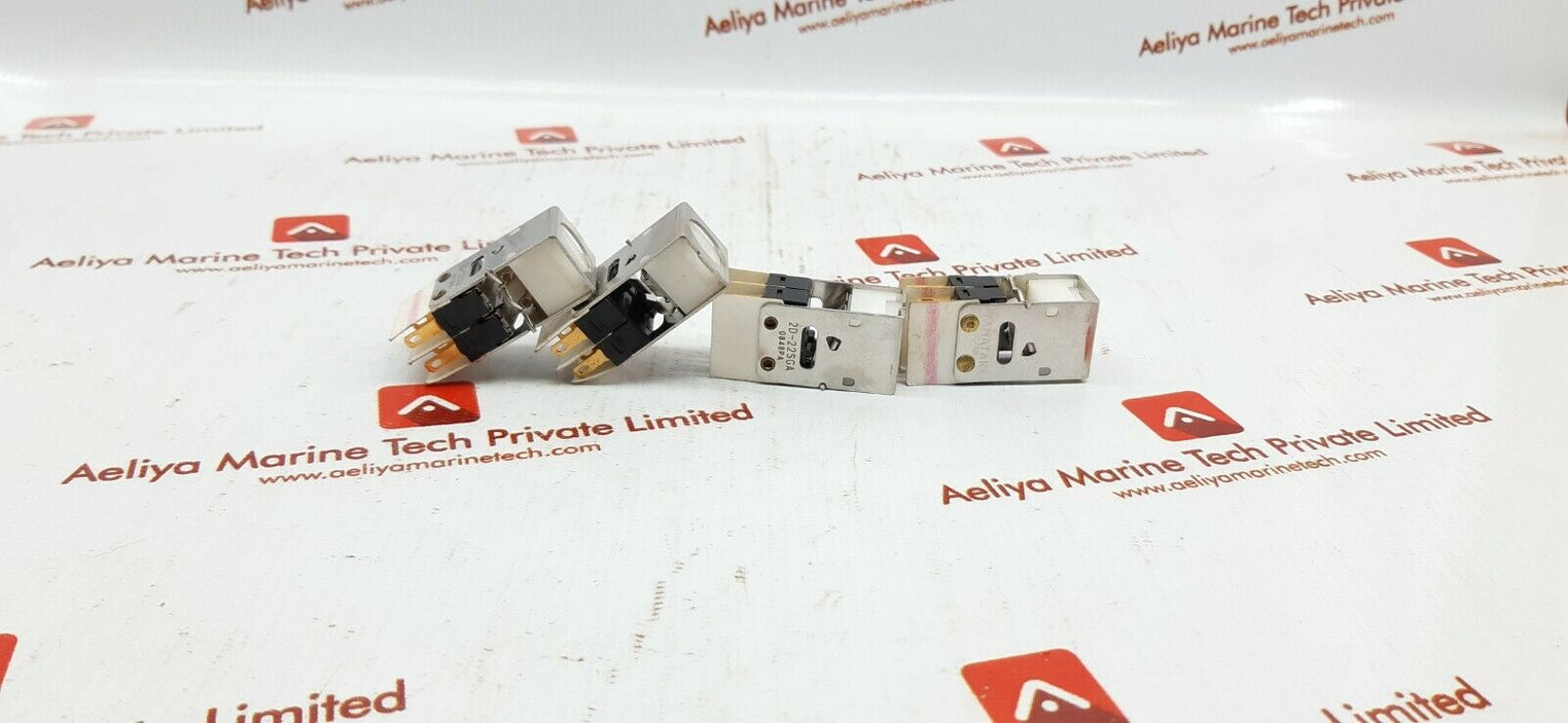 Azbil yamatake 2d-22sga pushbutton switch
