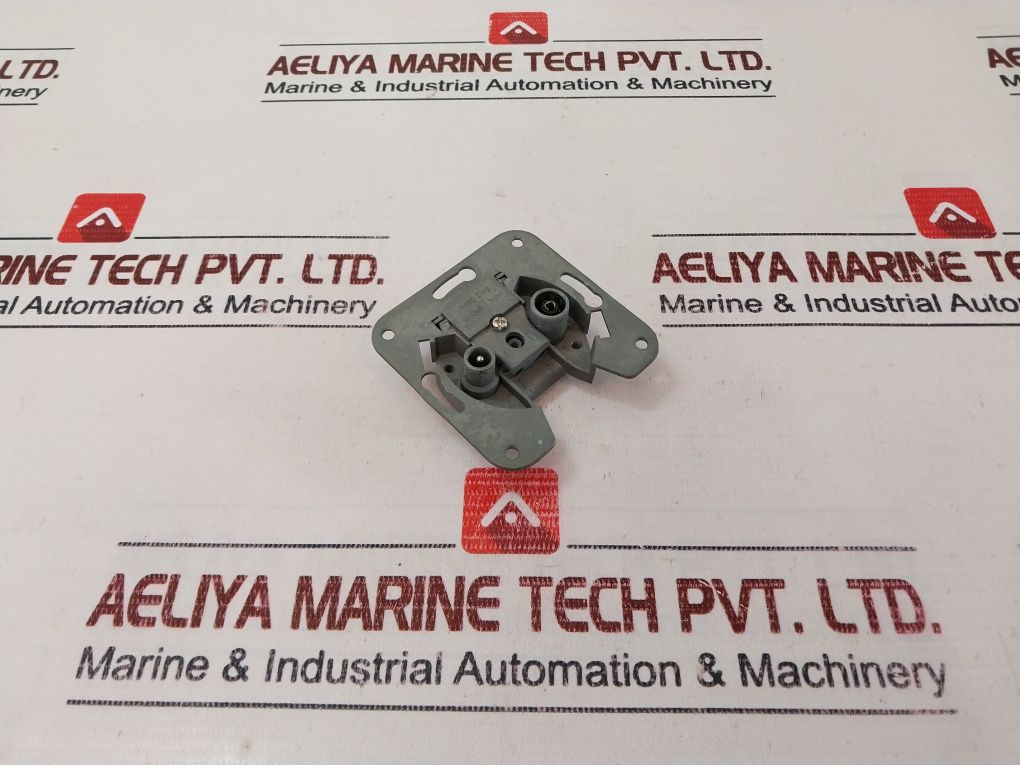 2264 Antenna End Wall Socket