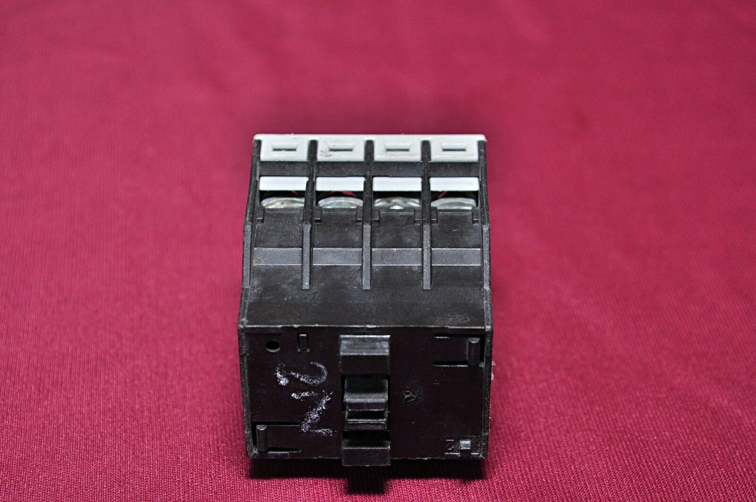 Eaton dil-a-xhi22 auxiliary contact 600v 10a