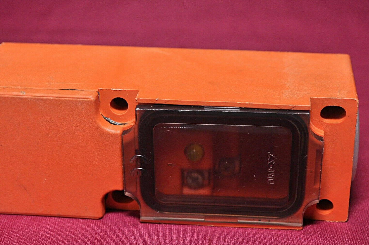 Schmersal ifl 20-333-11p-m20 inductive proximity switch