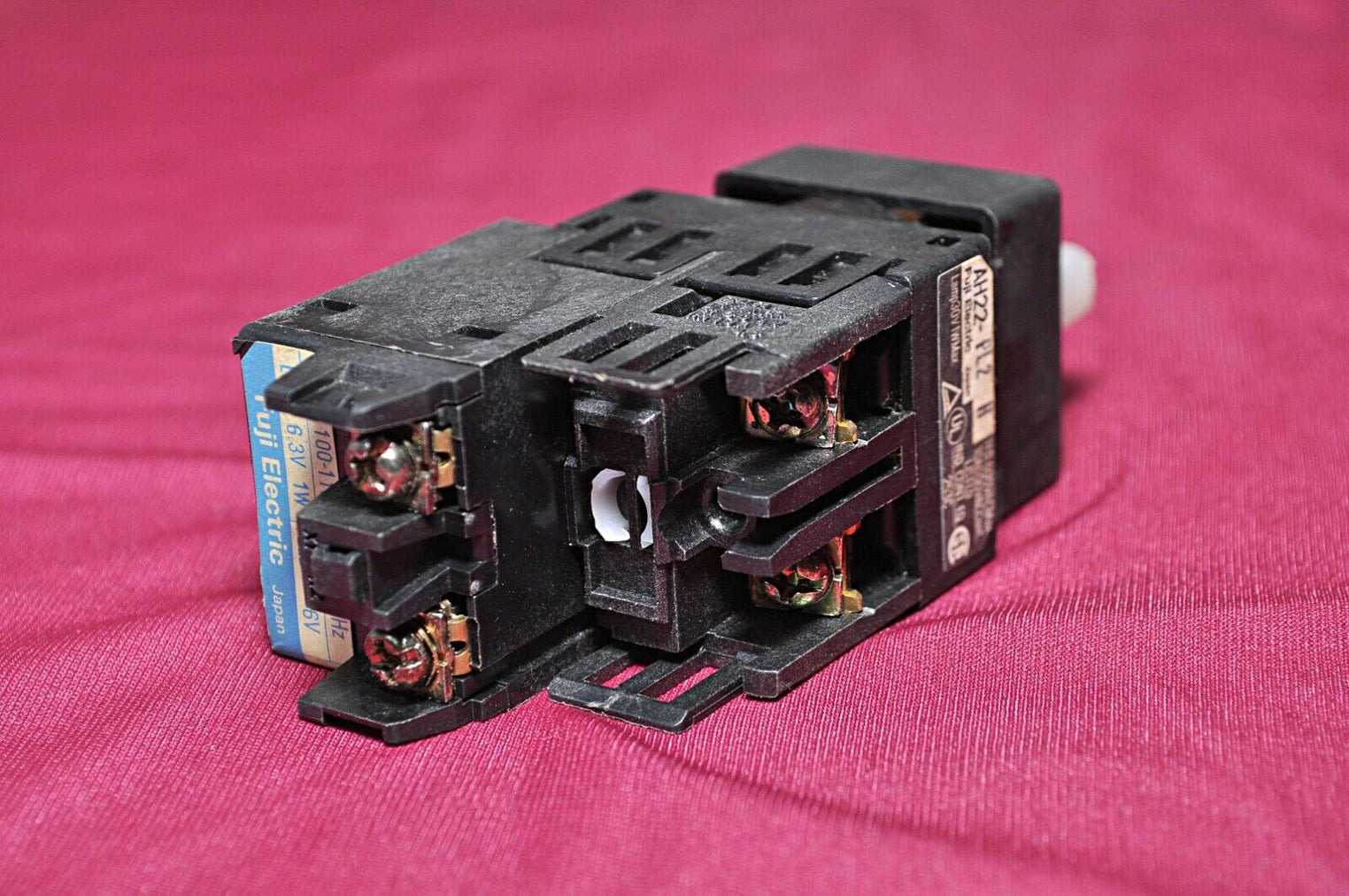 Fuji electric ah22-pl2 h command switch ahx511-h