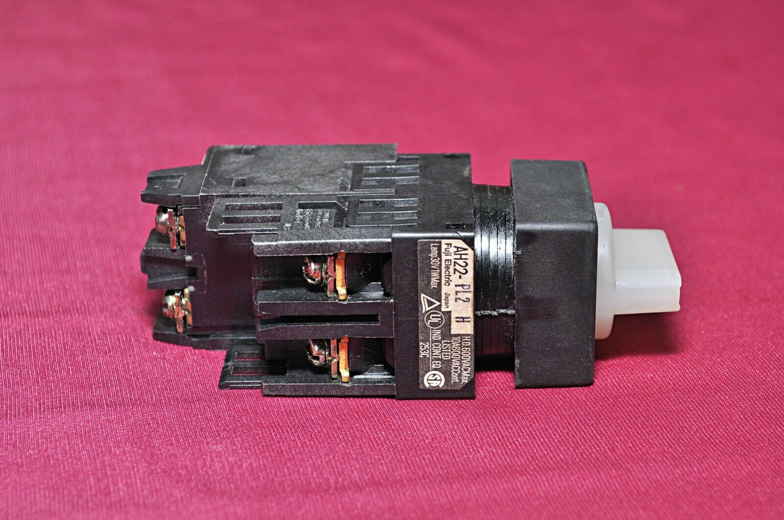 Fuji electric ah22-pl2 h command switch ahx511-h