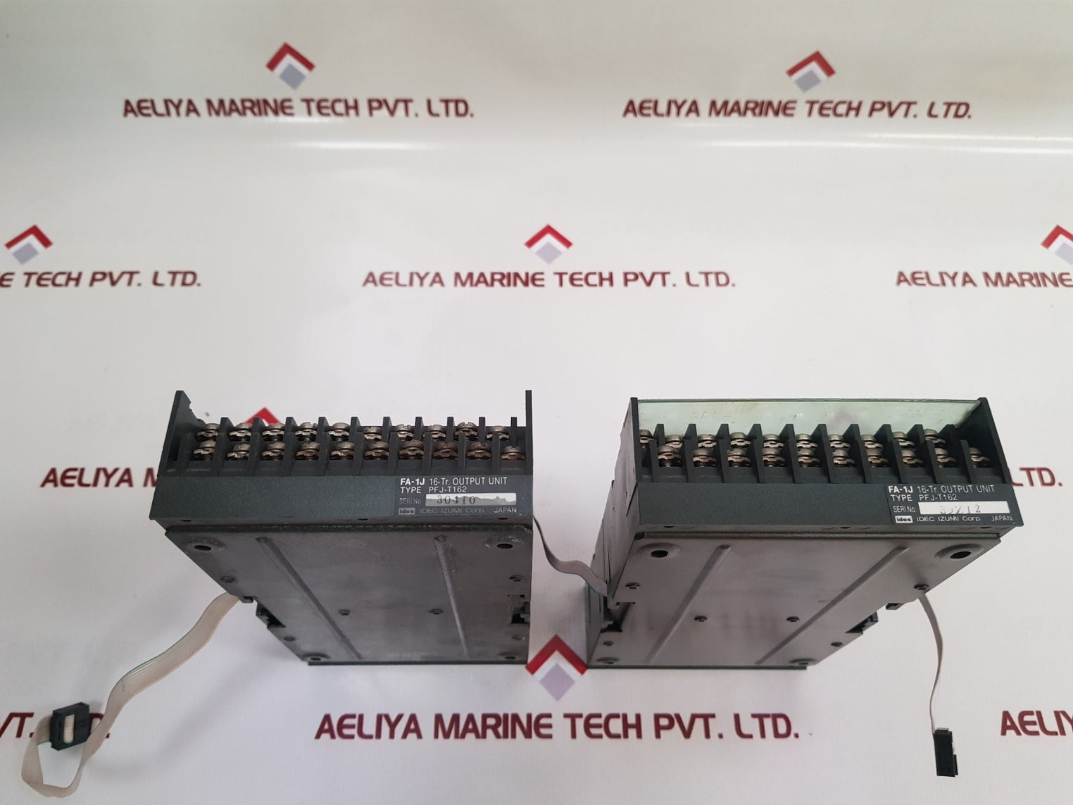 Idec pfj-n162u input unit with pfj-t162dc output unit