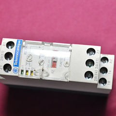 Telemecanique/schneider re7my 13mw multifunction timer relay