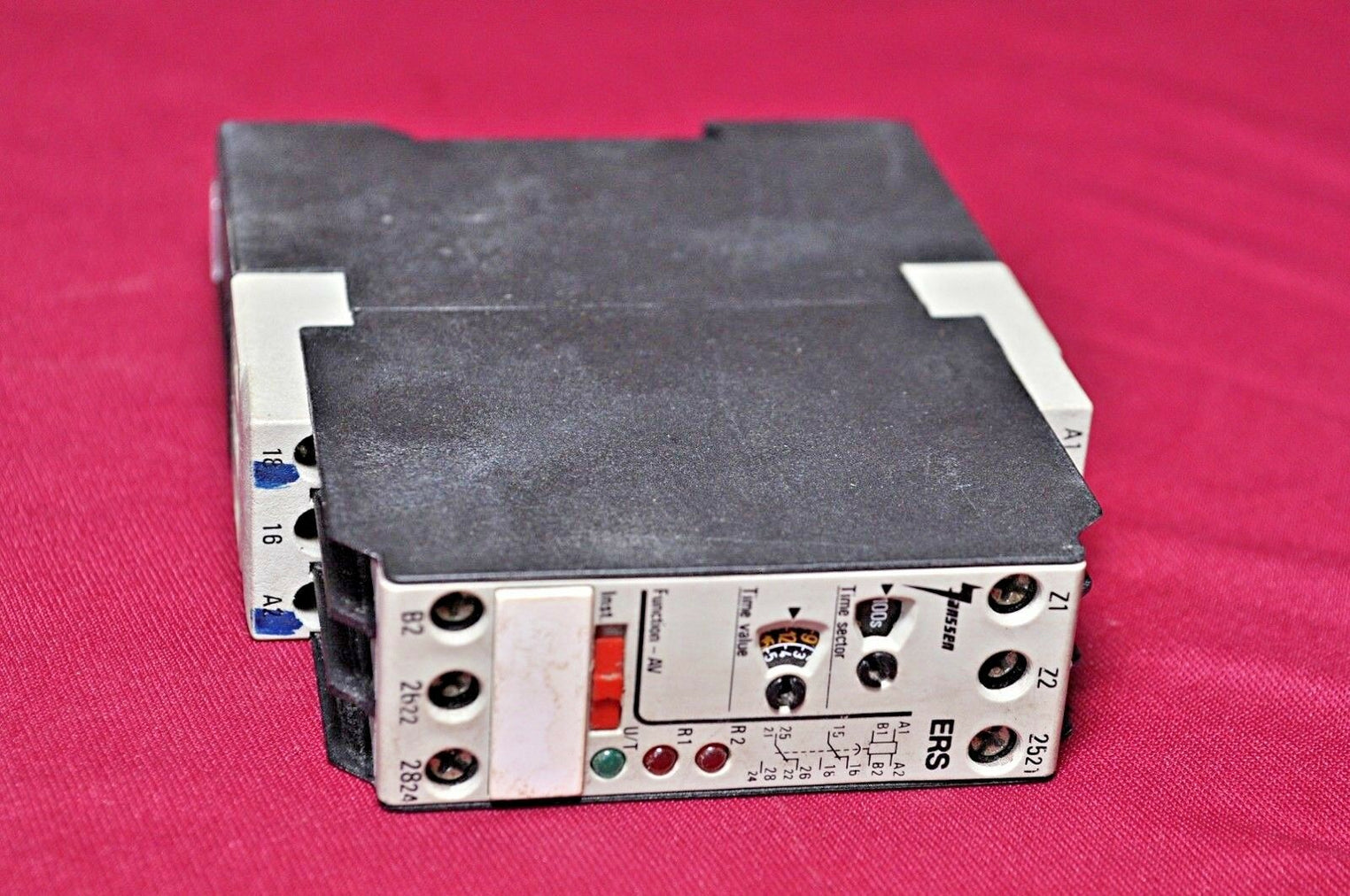 Janssen Ers e09.1030.0x3 timing relay 110-240v