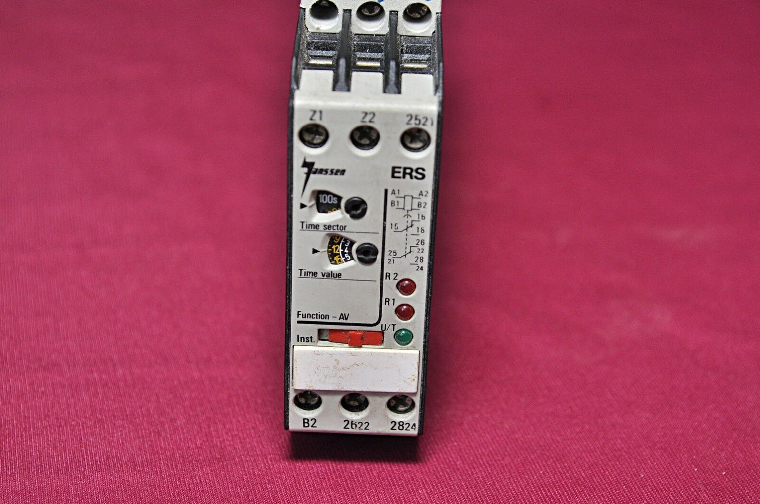 Janssen Ers e09.1030.0x3 timing relay 110-240v