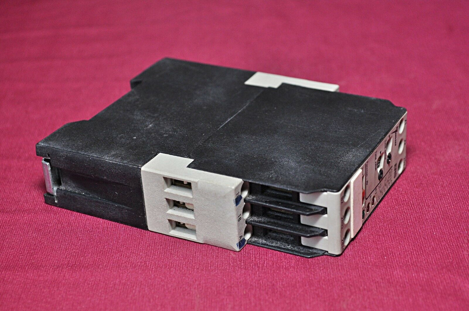 Janssen Ers e09.1030.0x3 timing relay 110-240v