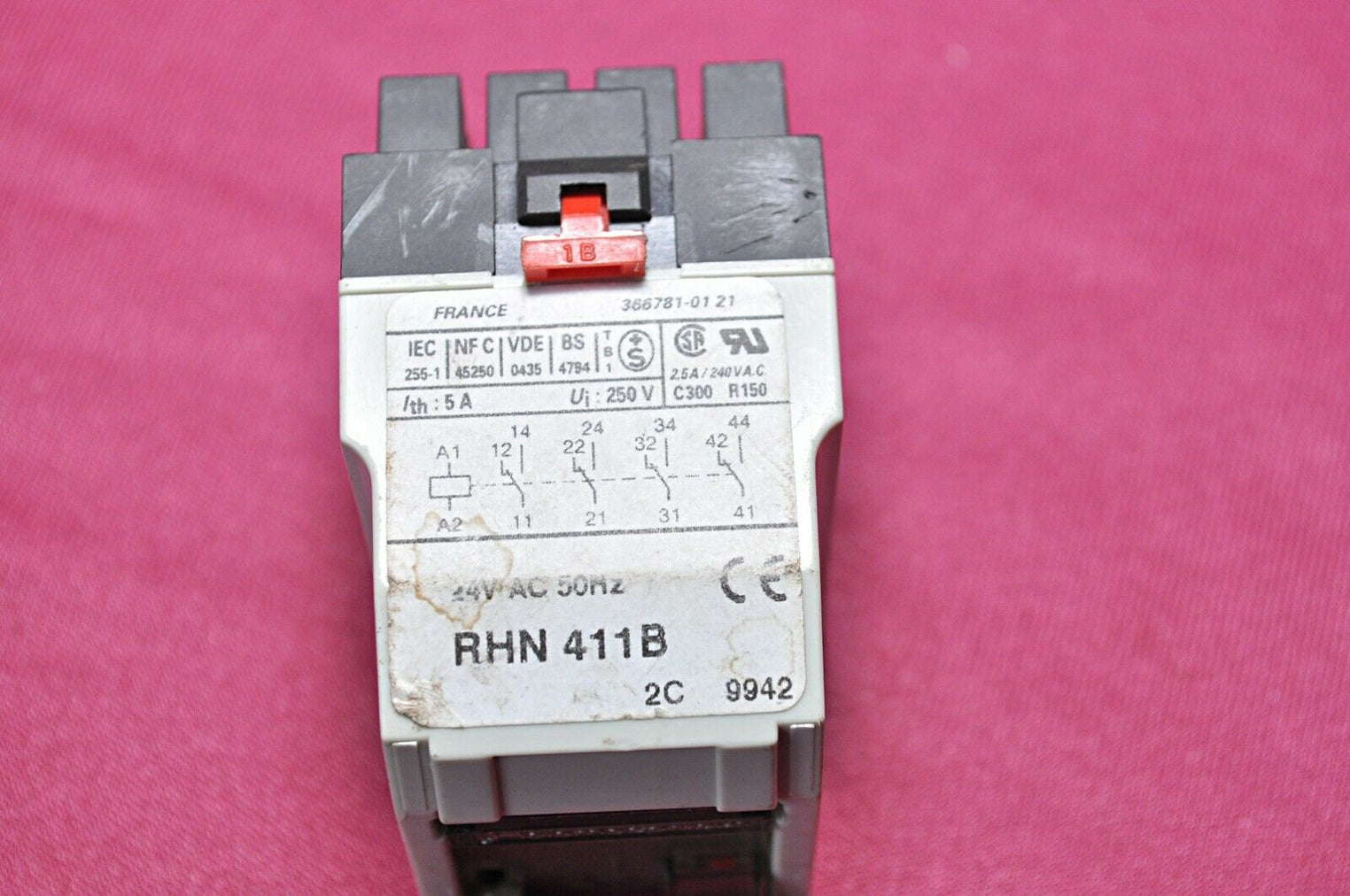 Telemecanique rhn 411b relay 24v 50hz