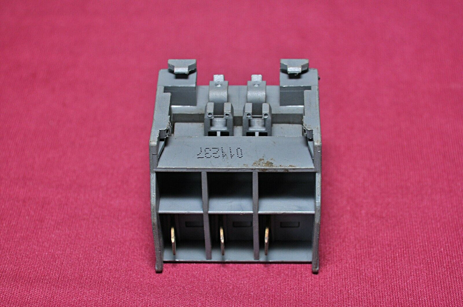 Abb ua16-30-10ra contactor