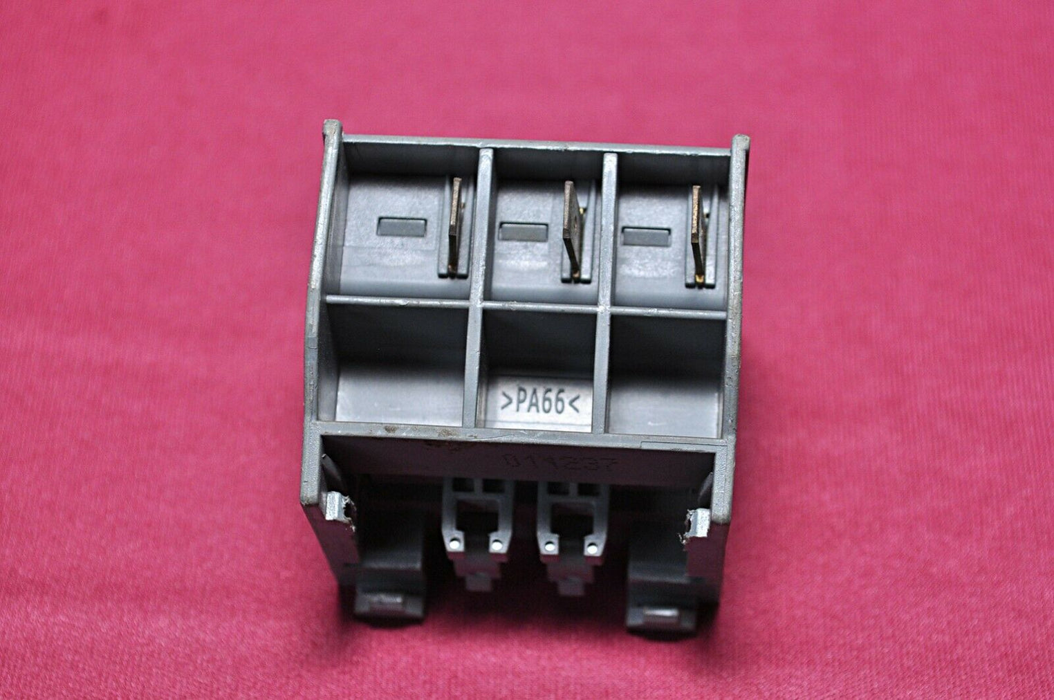 Abb ua16-30-10ra contactor