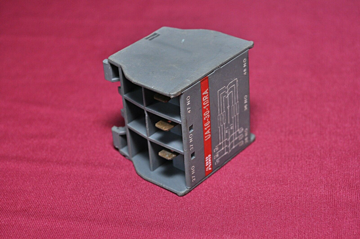 Abb ua16-30-10ra contactor