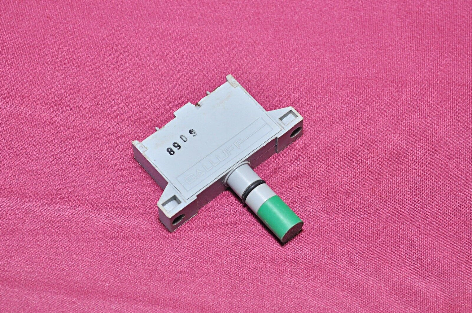 Balluff bes 516-110-yo inductive switching element 