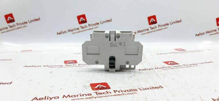 Eaton cutler-hammer c320kg1 auxiliary contact