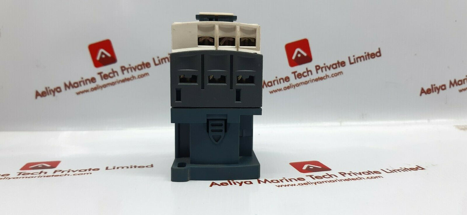Telemecanique lc1do9 contactor 690v 25a