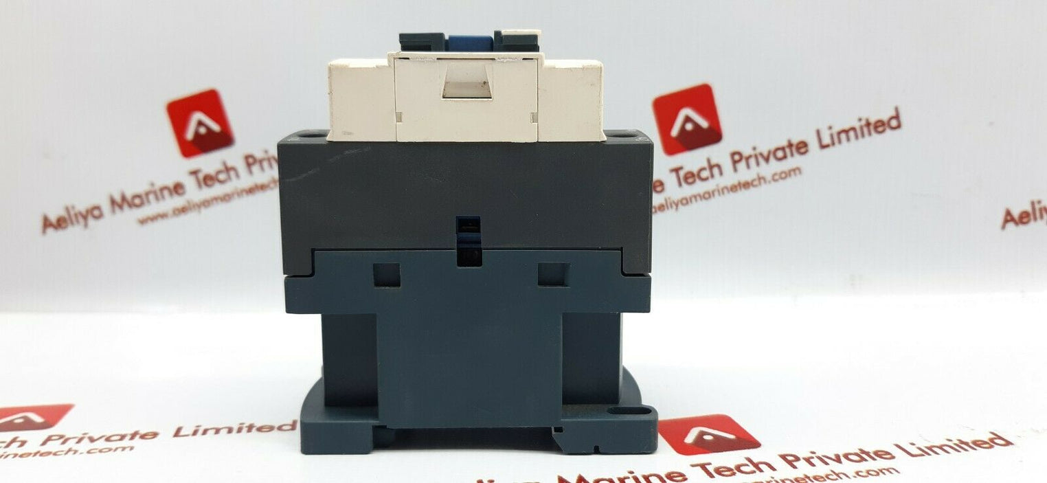 Telemecanique lc1do9 contactor 690v 25a