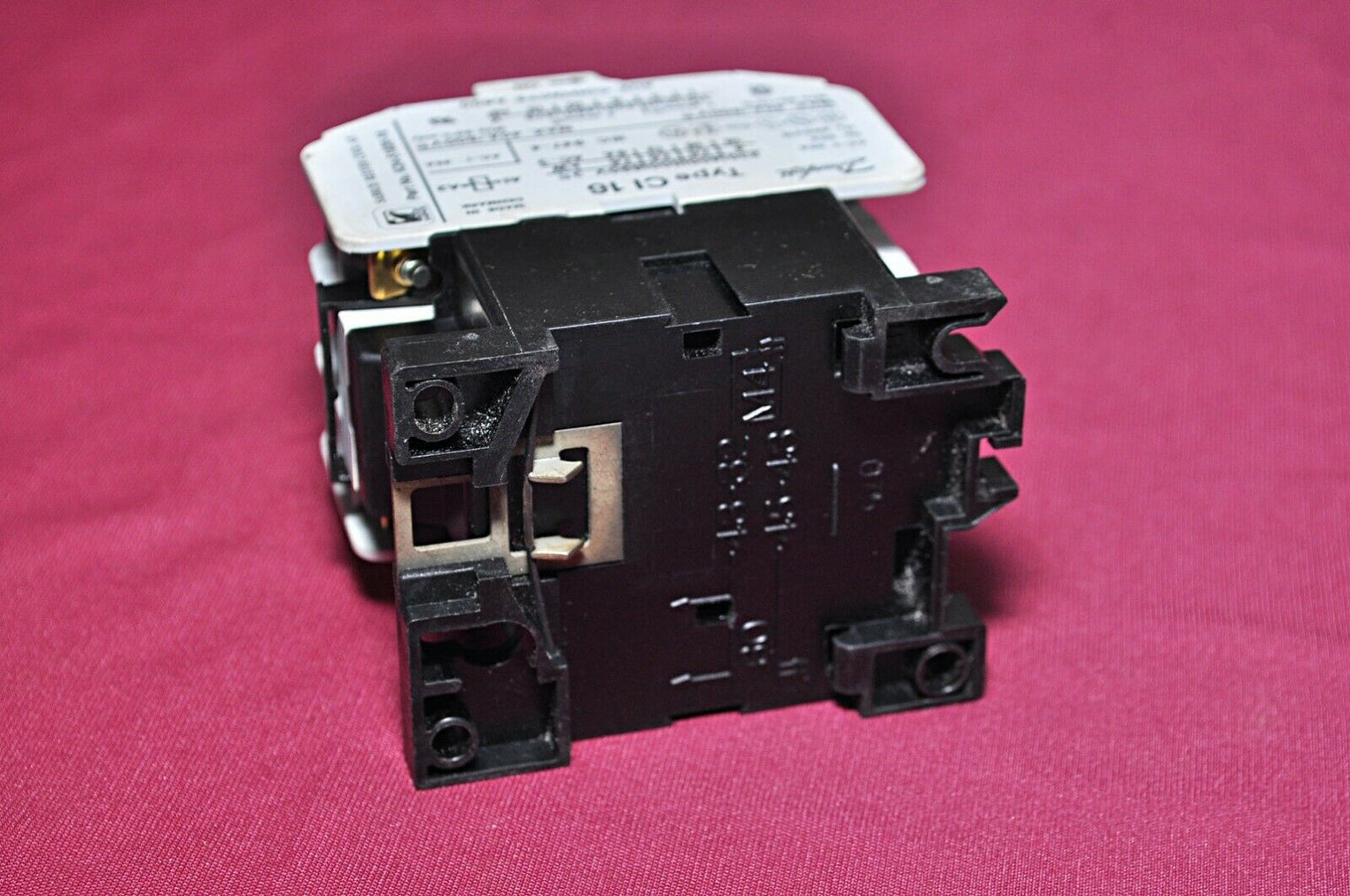 Danfoss ci16 contactor with auxiliary contact