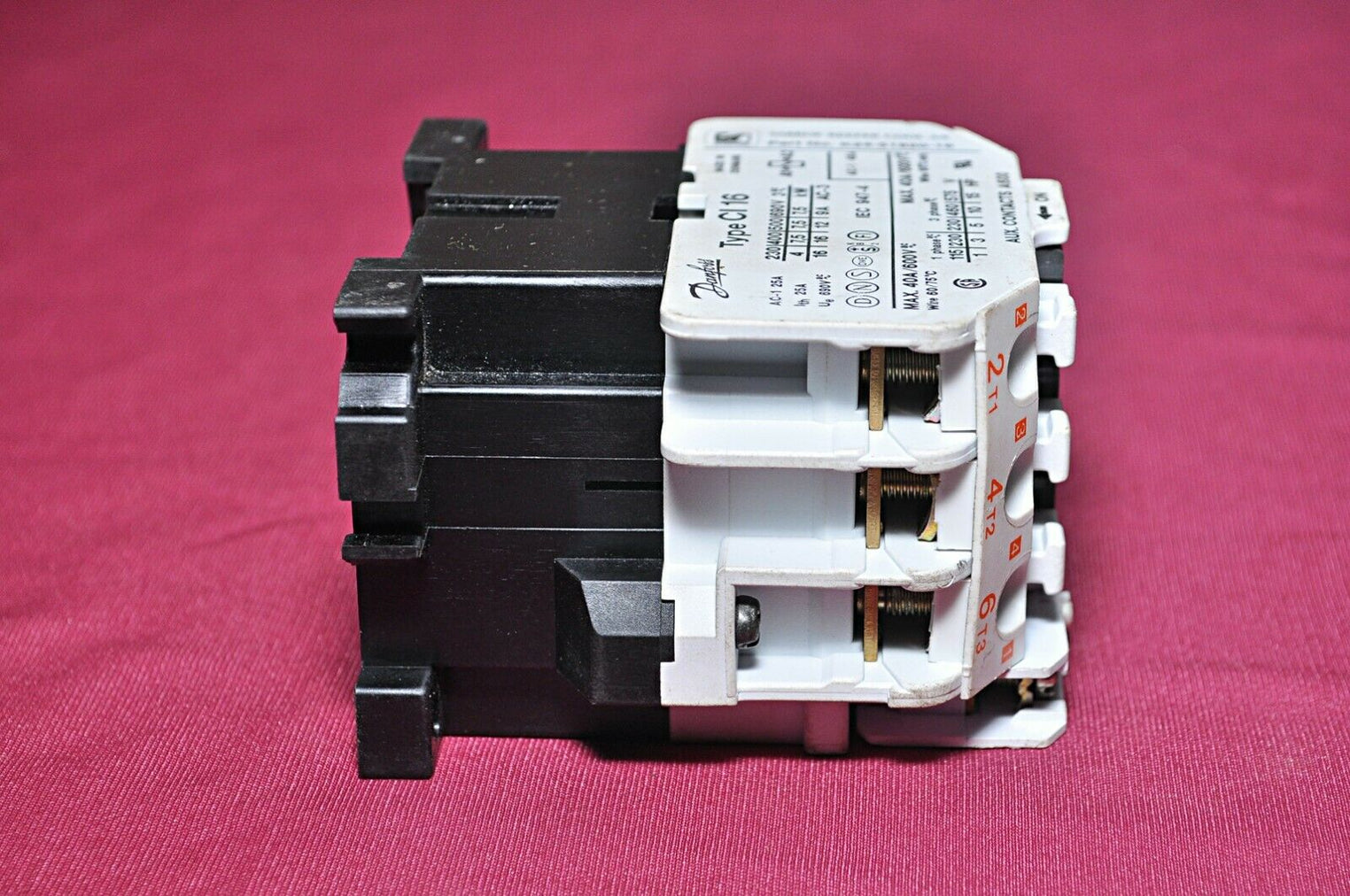 Danfoss ci16 contactor with auxiliary contact