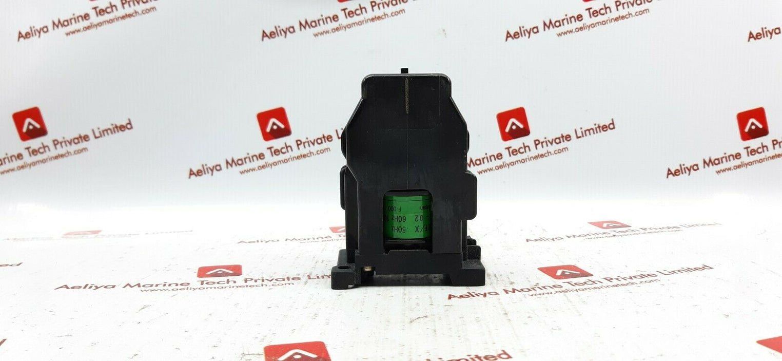 Fuji src50-2f/x (3a3b) magnetic contactor 100/100~110v