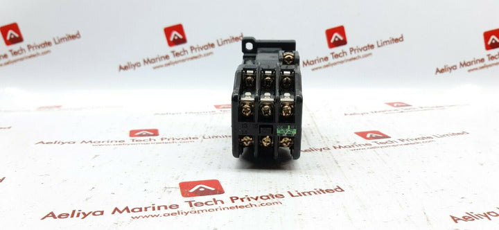 Fuji src50-2f/x (3a3b) magnetic contactor 100/100~110v
