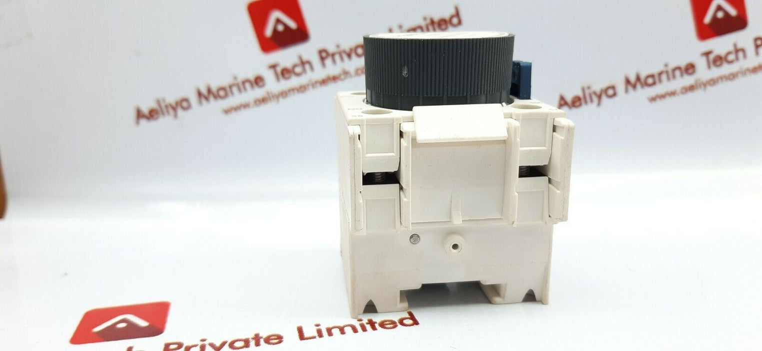 Schneider ladr2 0.1-30s time delay block