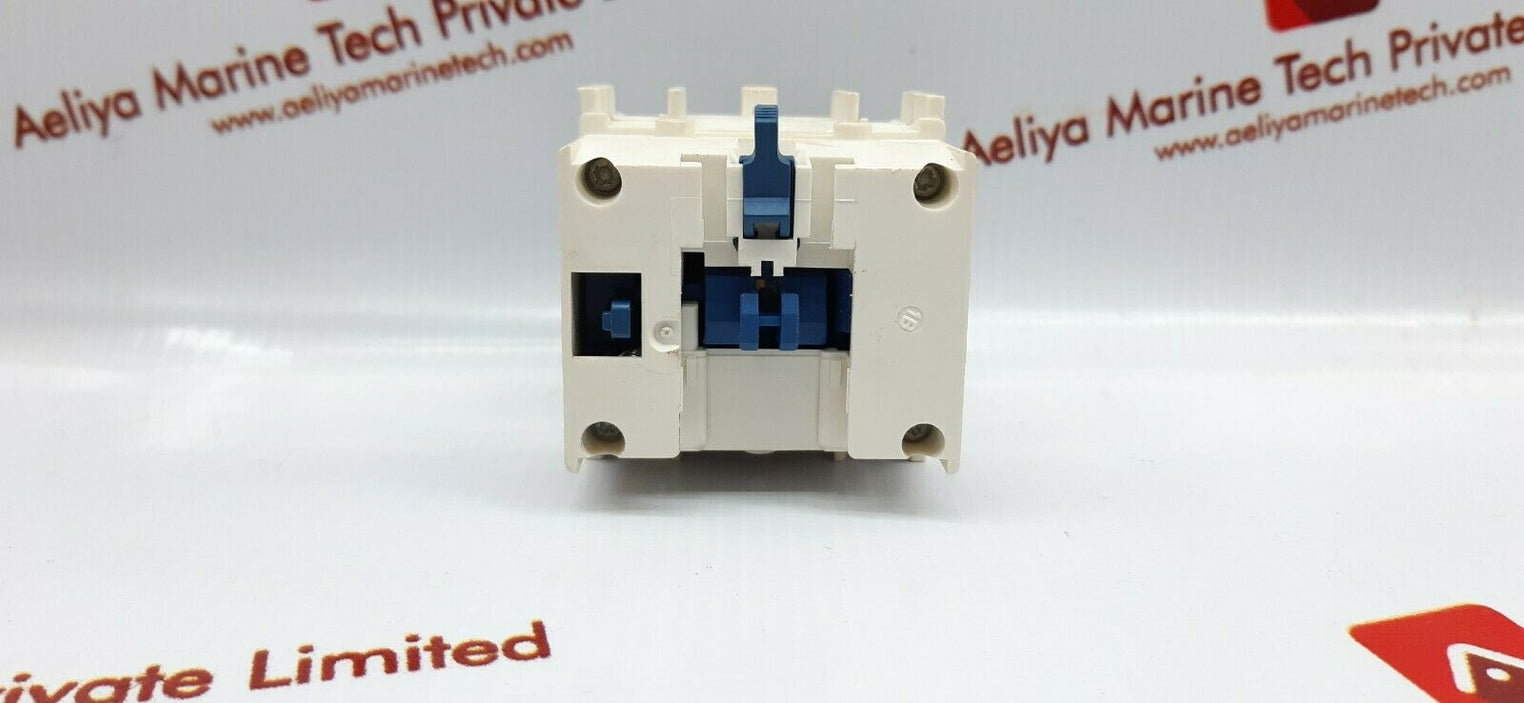 Schneider ladr2 0.1-30s time delay block