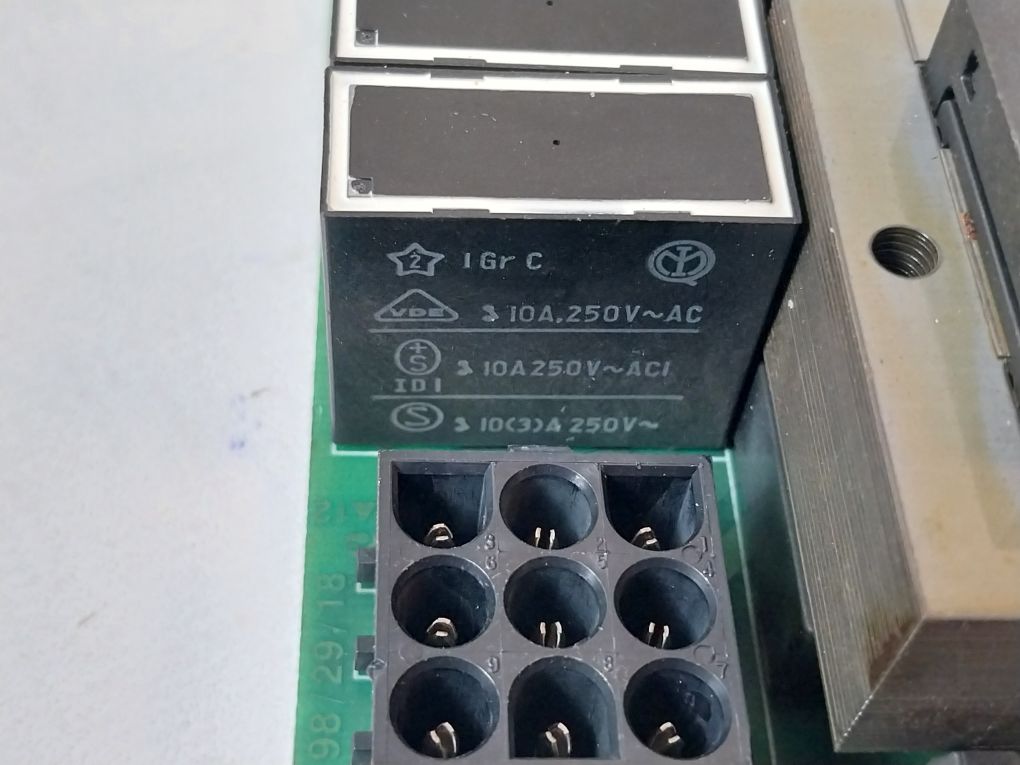 Manitowoc 1092-83-1002-ss01A Control Board 2511303