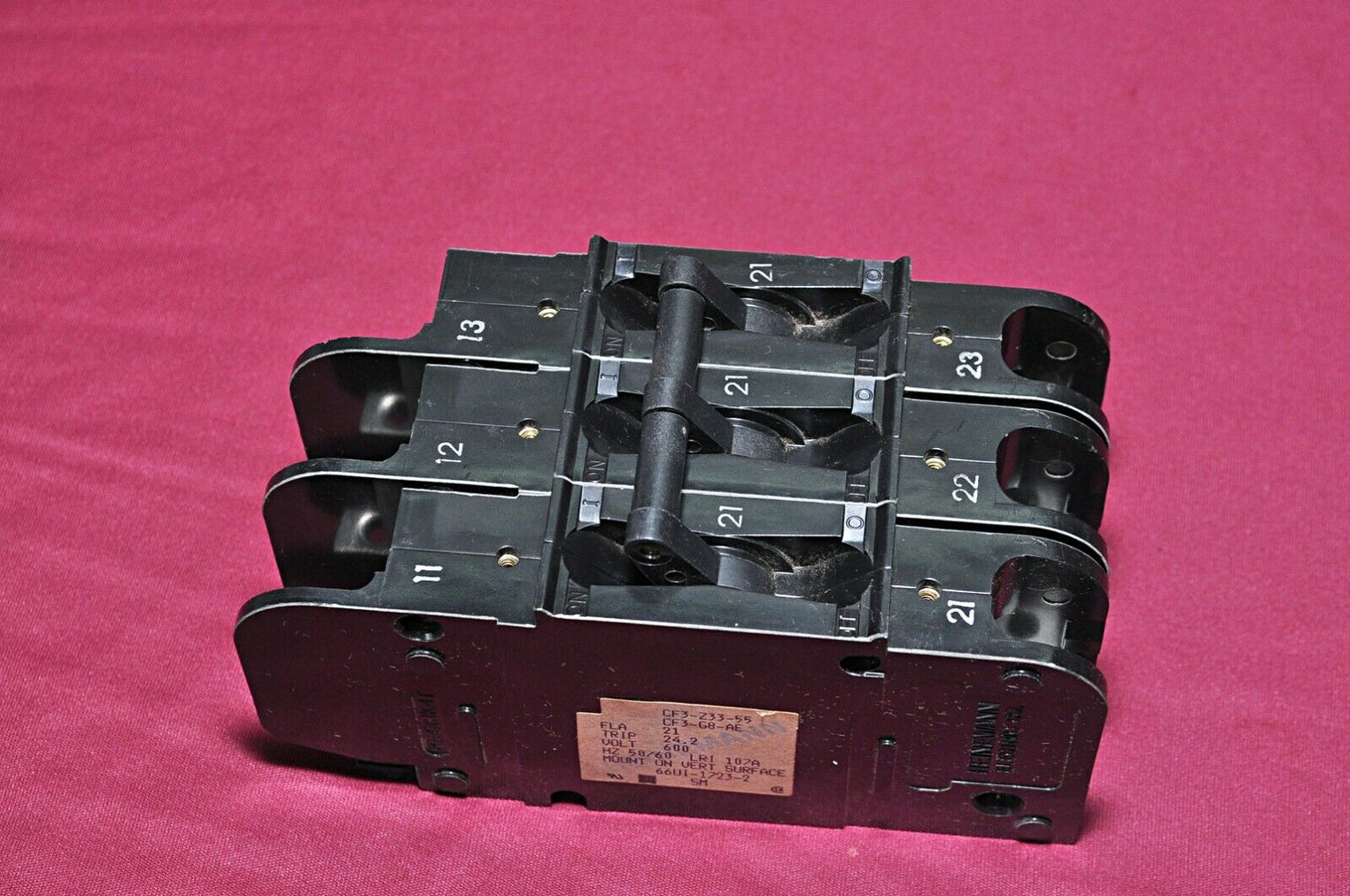 Heinemann cf3-g8-ae 3pole circuit breaker 600v 50/60hz