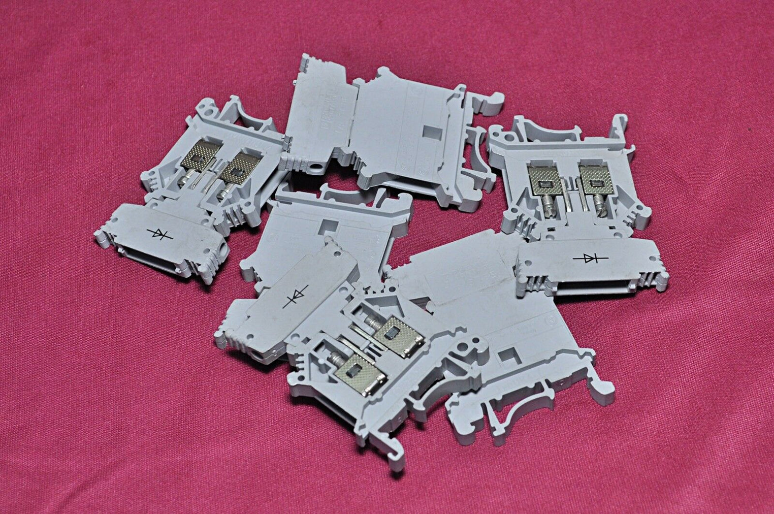 Set of 7x Phoenix contact st-be terminal block uk4-t