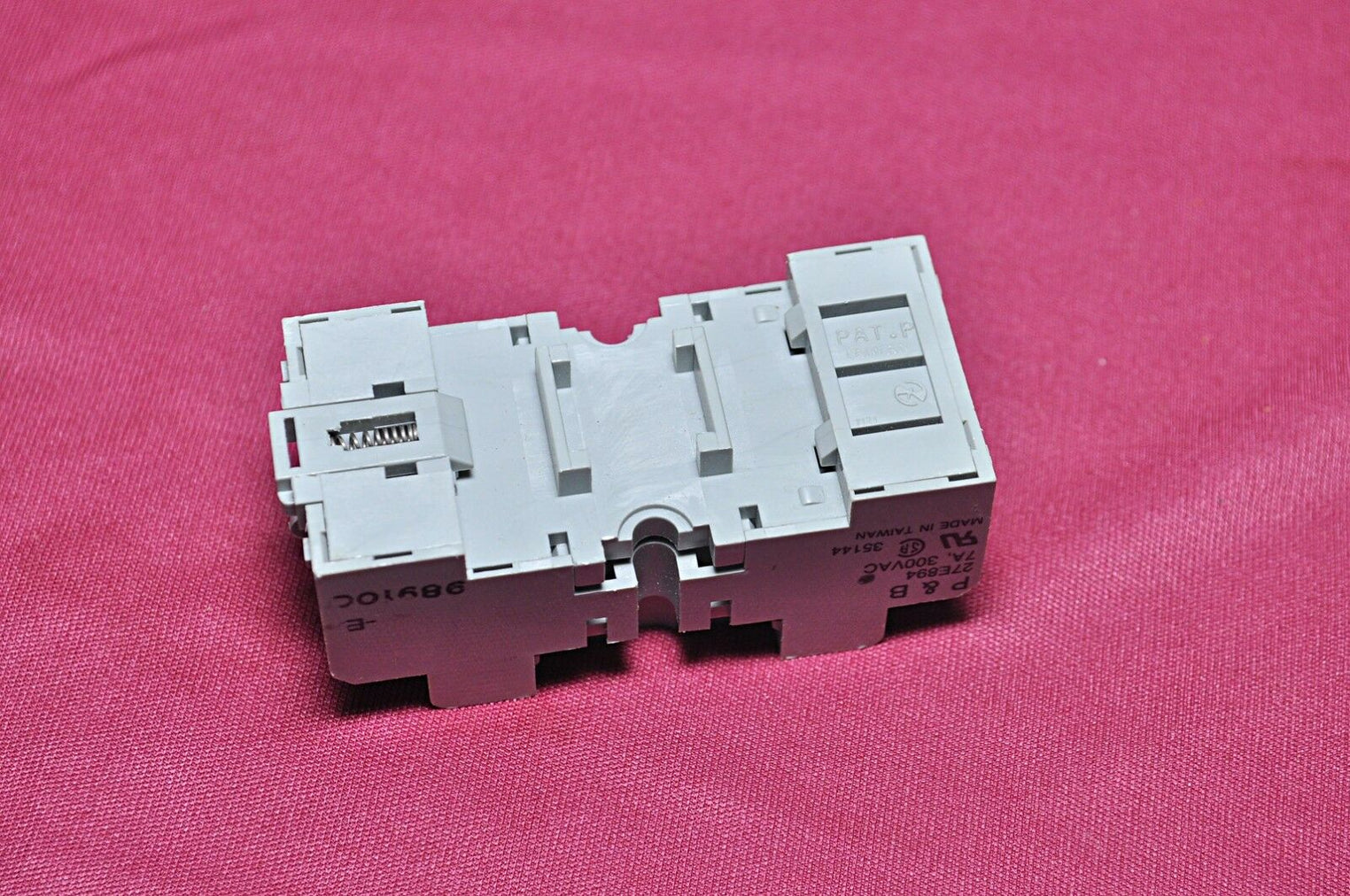 Potter and brumfield 27e894 base relay 7a 300v