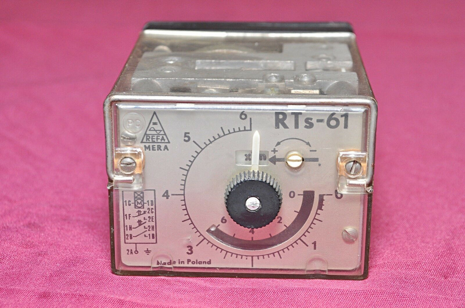 Refa rts-61 time relay 220v 60hz used