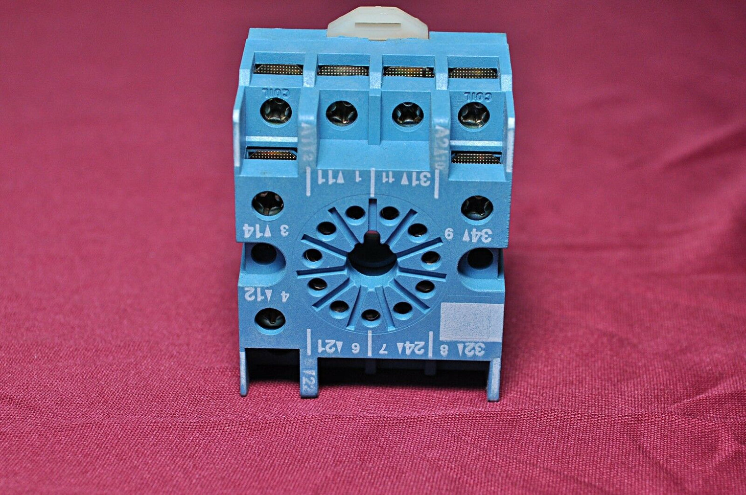 lot of 7x Finder 90.27 9027 relay socket 300v 10a 