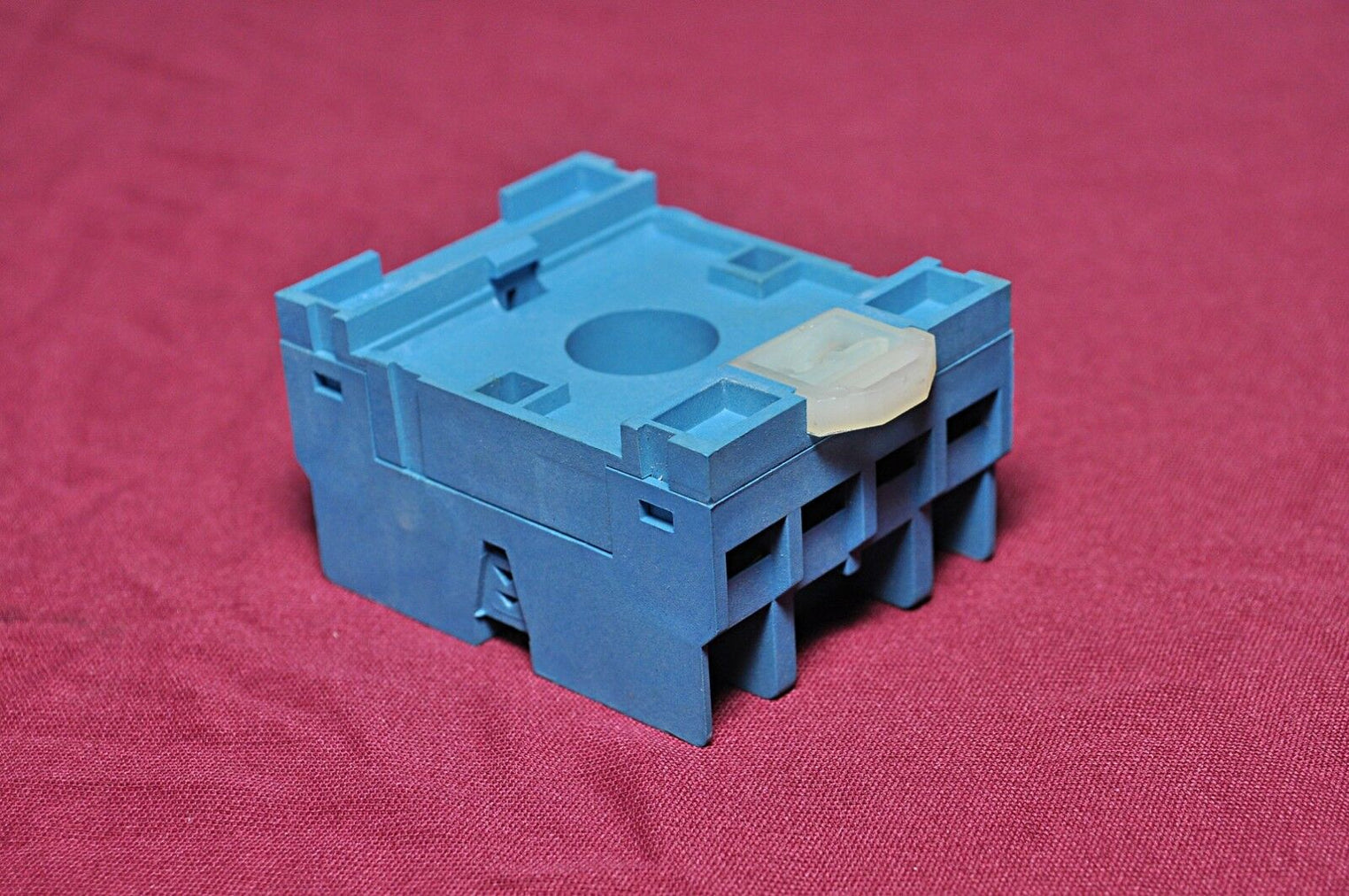 lot of 7x Finder 90.27 9027 relay socket 300v 10a 