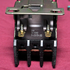 Carrier transicold 10-00304-33 contactor 24v 50-60hz