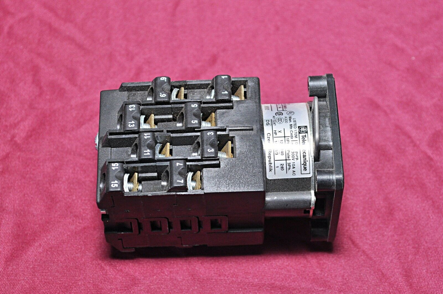 Telemecanique k1h032n cam switches