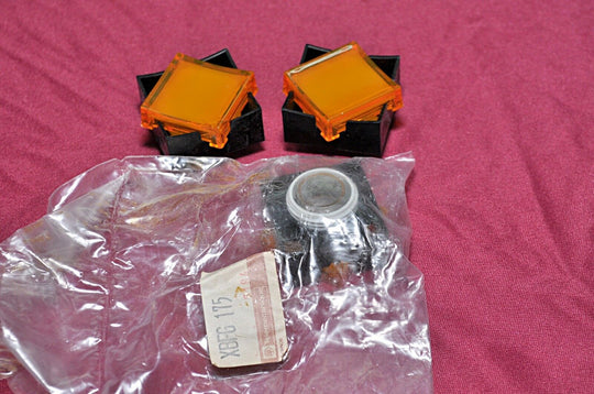 Telemecanique xbfg 175 yellow lens pushbutton