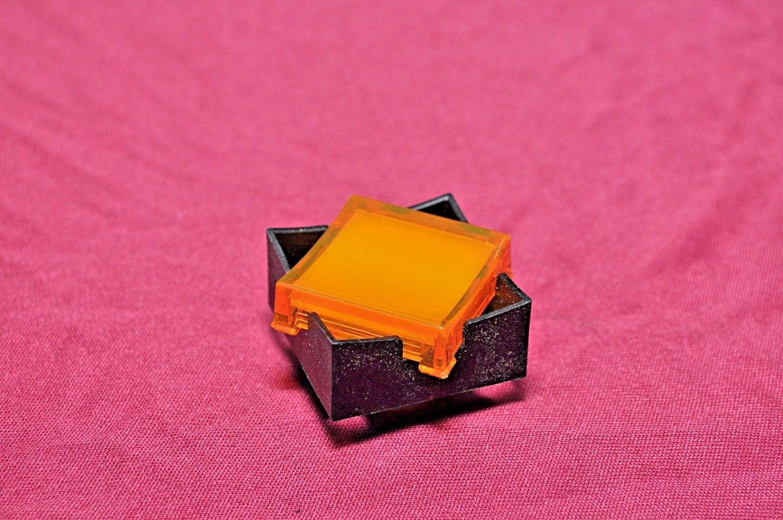 Telemecanique xbfg 175 yellow lens pushbutton
