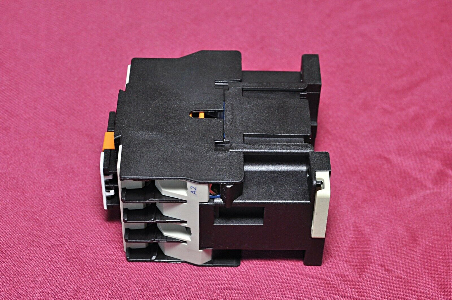 Telemecanique ca2-dn22 control relay 200-230v/220-240v 50/60hz