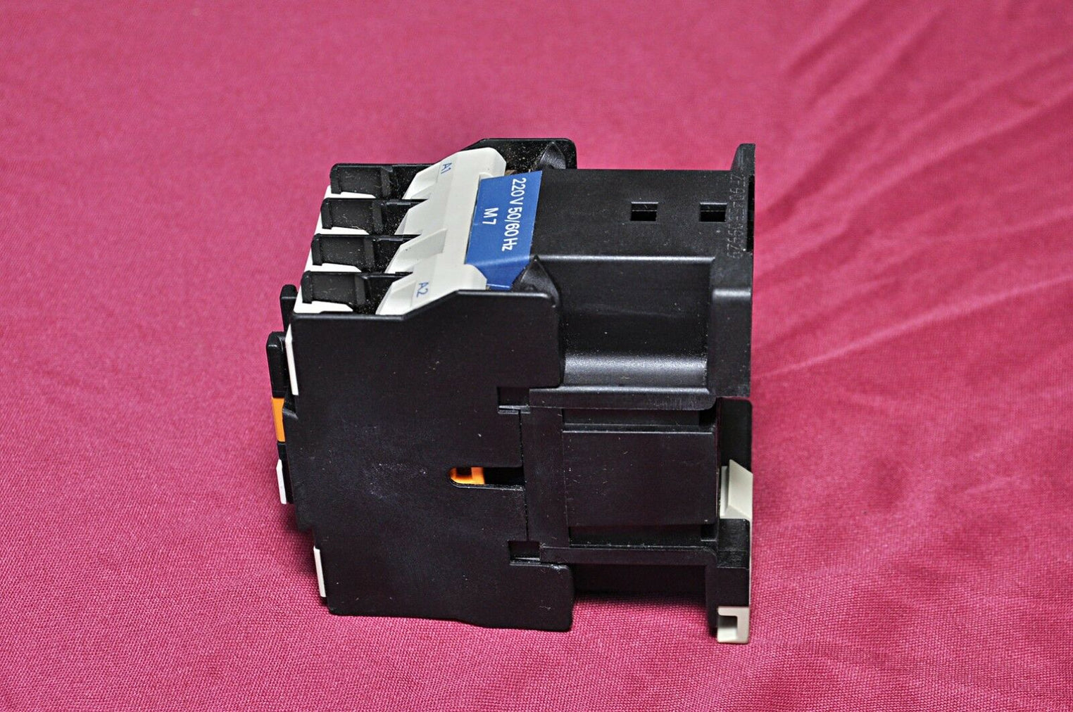 Telemecanique ca2dn40 control relay