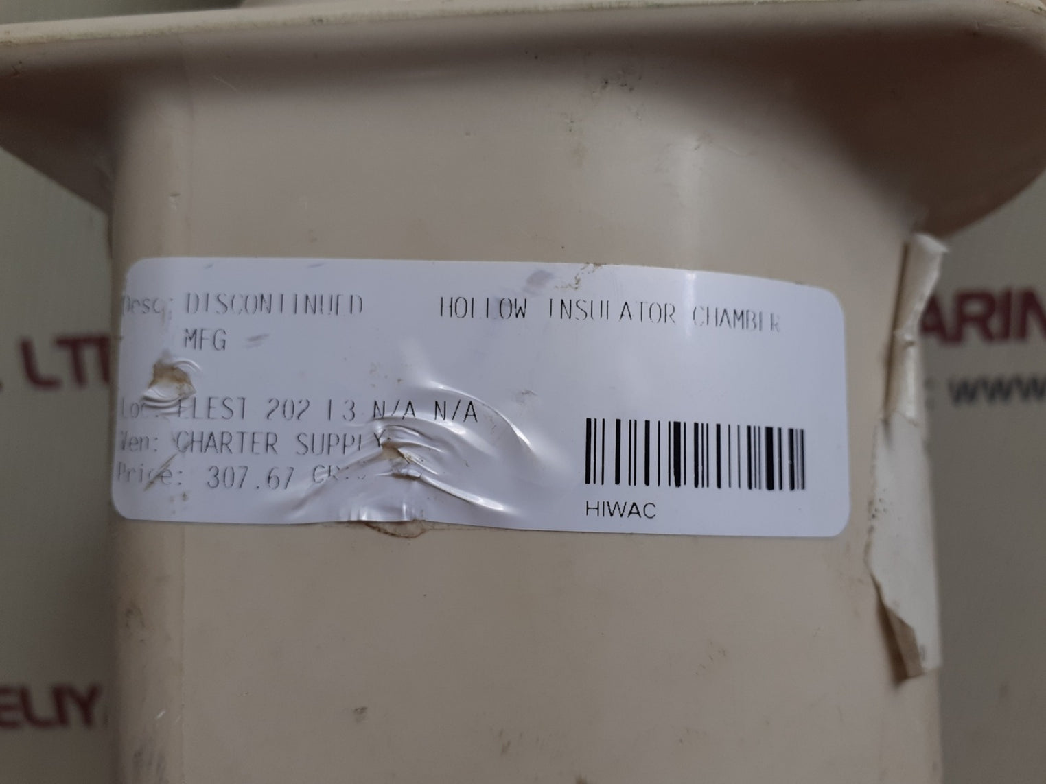 Hollow insulator chamber 202-l3