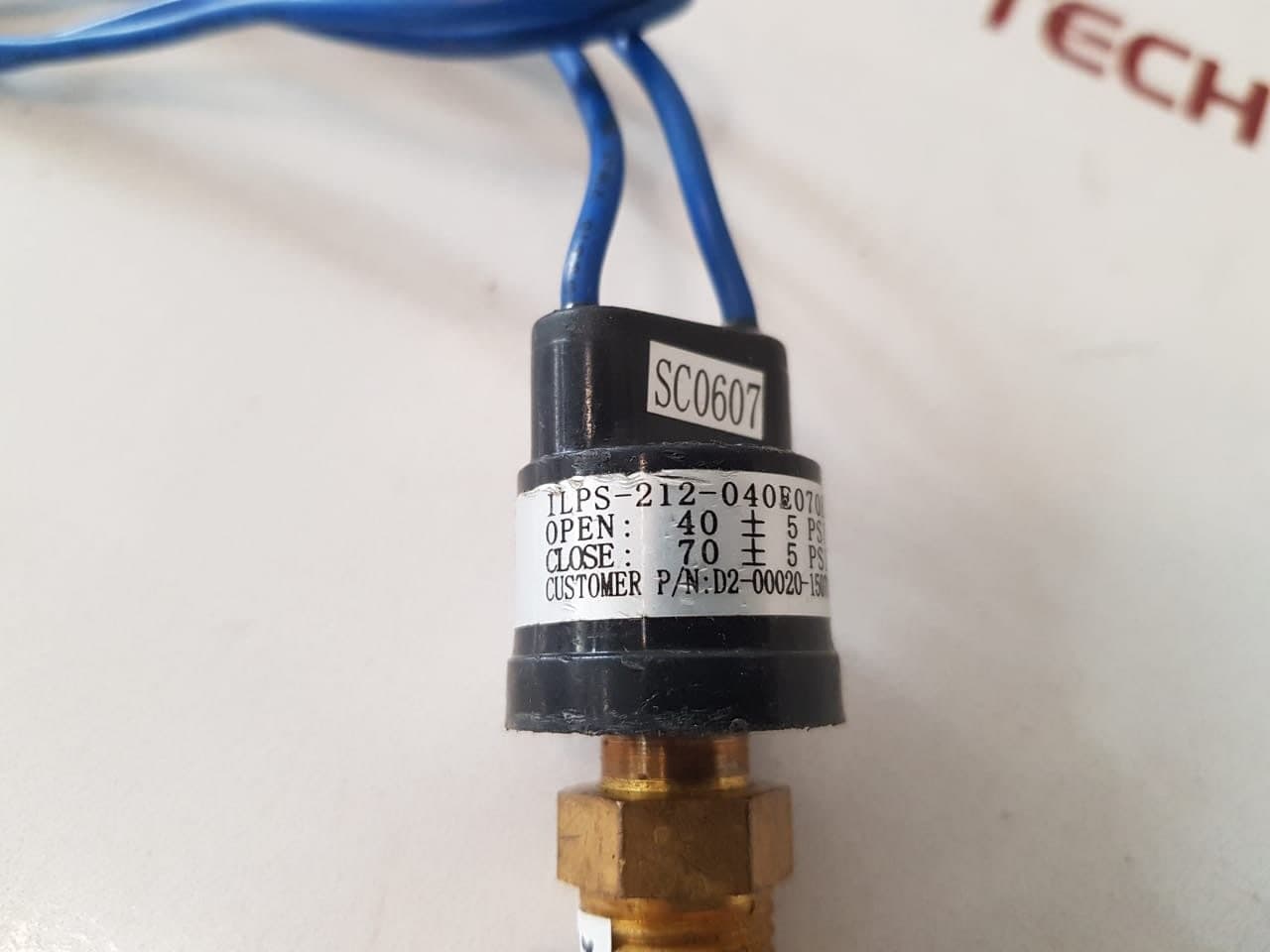 Set of 2x Sentrion 8228c pressure switch sensor