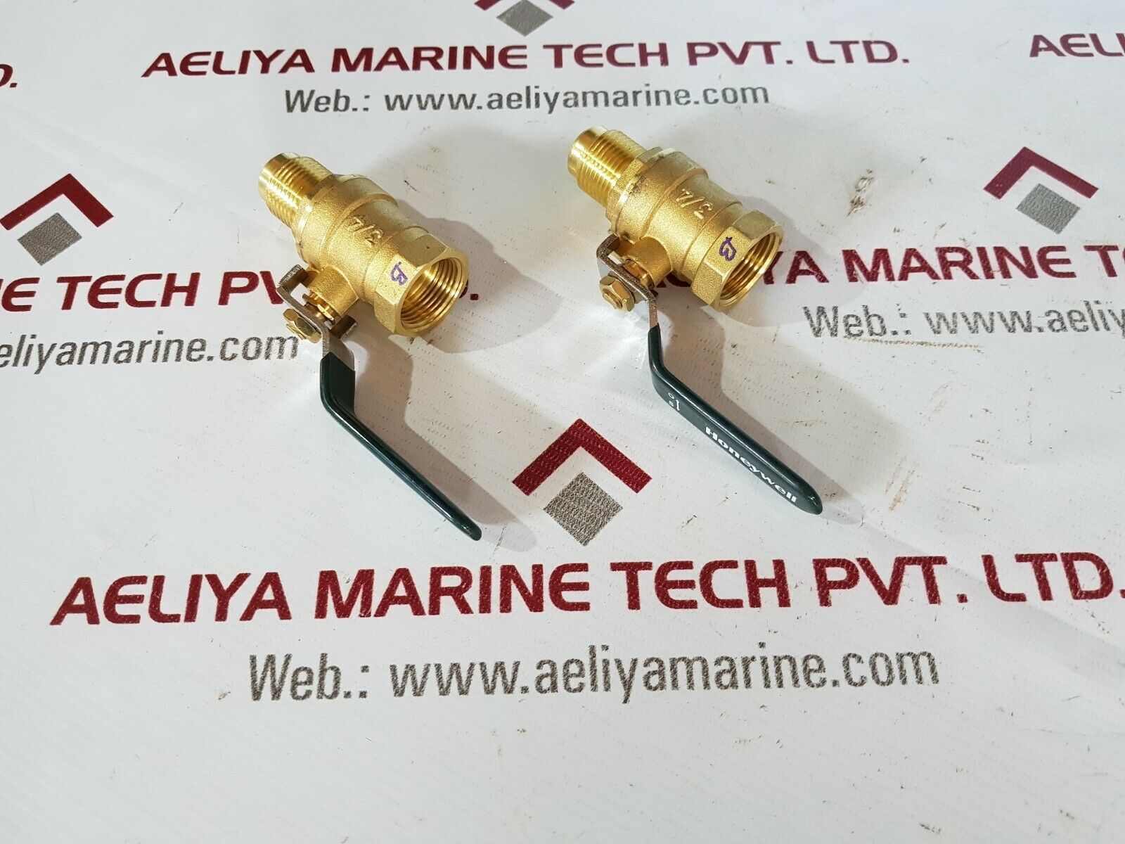 Honeywell 3/4 brass ball valve