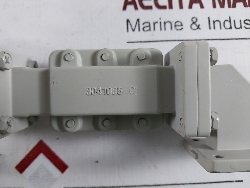 3041063 Feed Horn With Orthomode Transducer & Rejection Filter 3041065 ,3040661