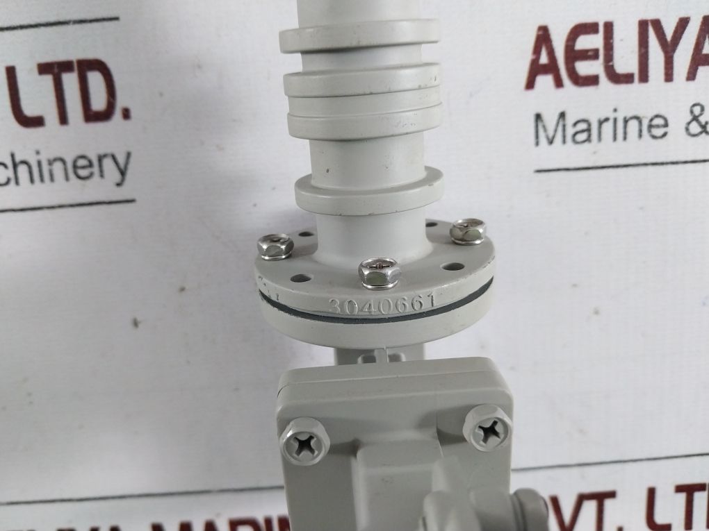 3041063 Feed Horn With Orthomode Transducer & Rejection Filter 3041065 ,3040661