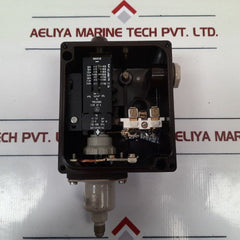 Danfoss rt5 pressure switch 17-5250 
