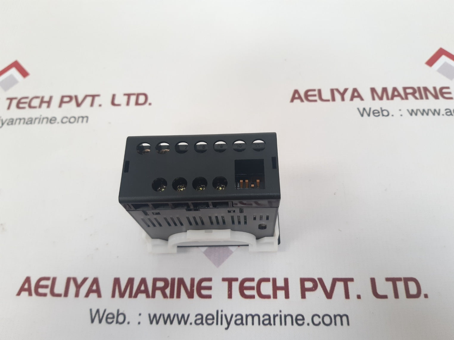 Omron h7hp-ad total/time counter New