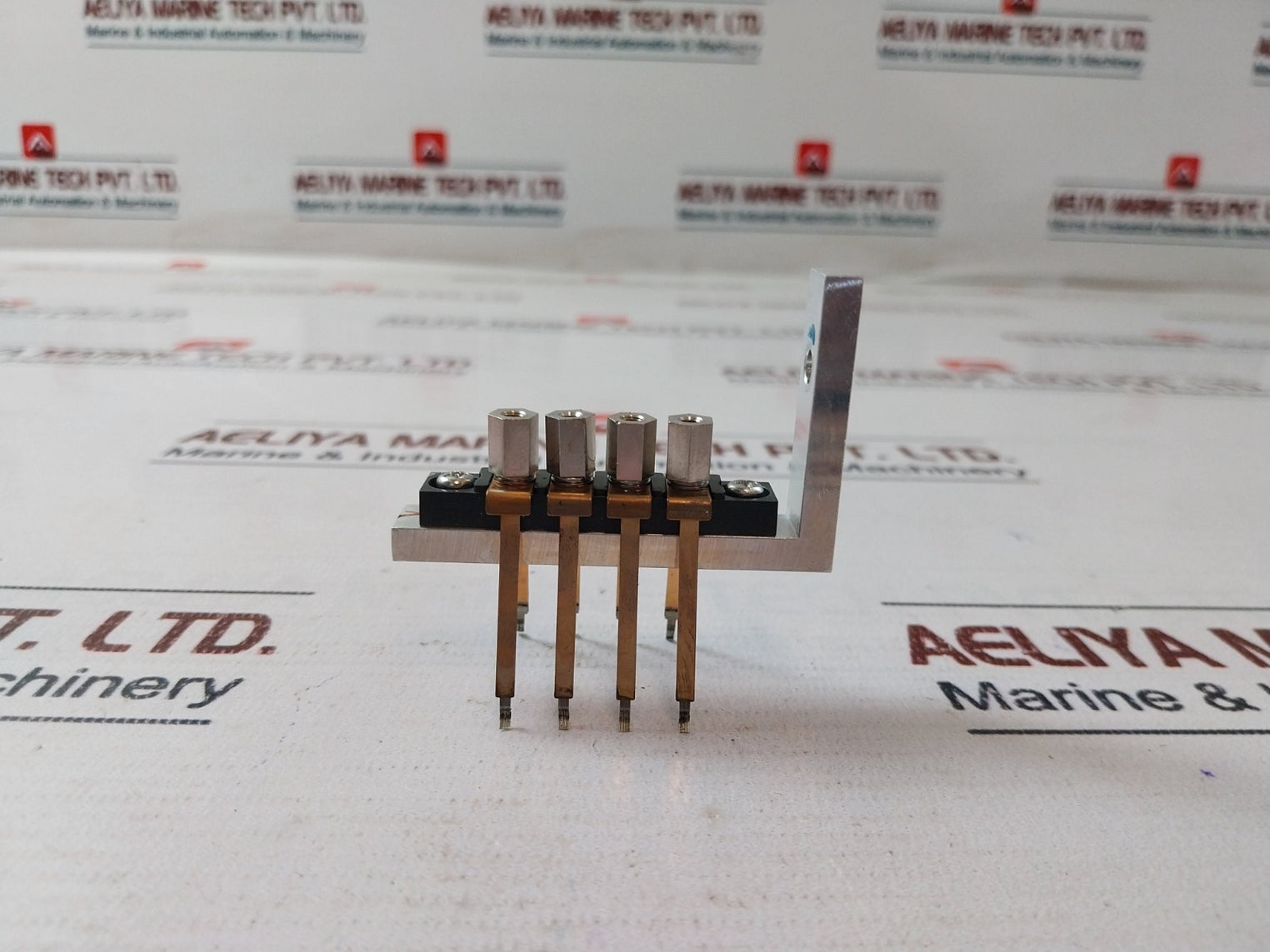 3107.9154 Brush For Alpha Midi Course Gyro Compass 102393804/102393794