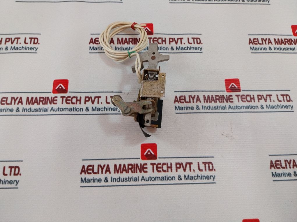 321/390V 50Hz 381/490V 60Hz Under Voltage Release