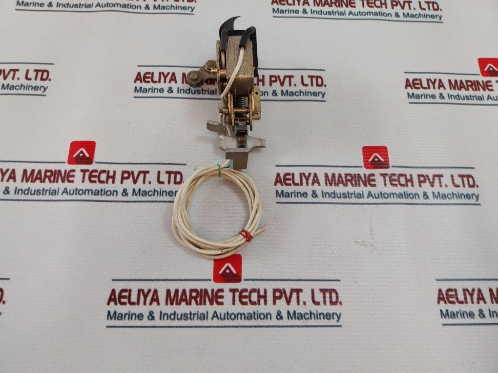 321/390V 50Hz 381/490V 60Hz Under Voltage Release