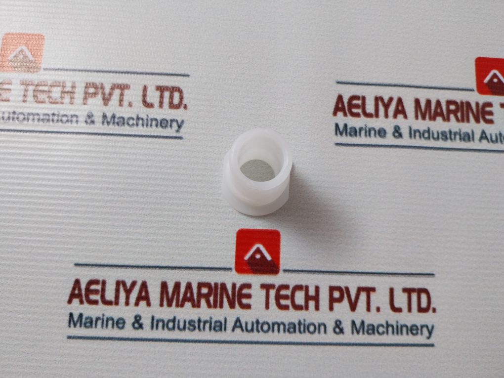 324042 Nylon Bush, Male