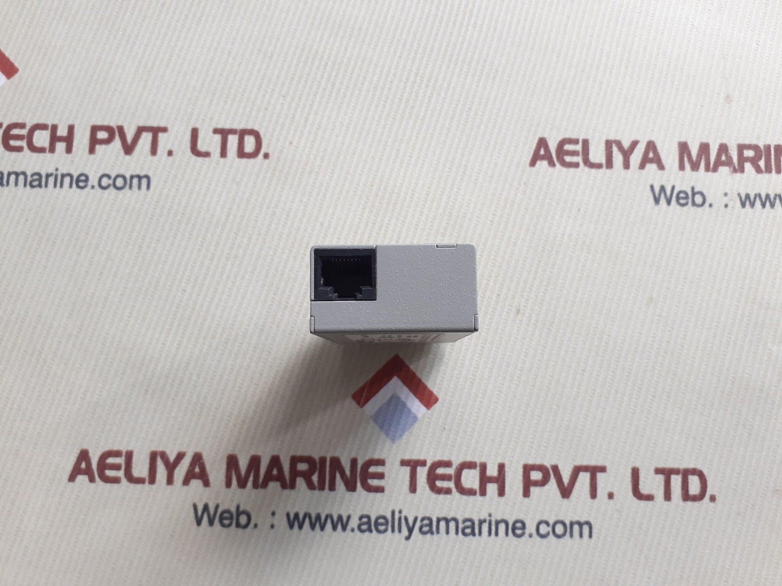 Allied telesyn at-210ts centrecom twisted pair transceiver